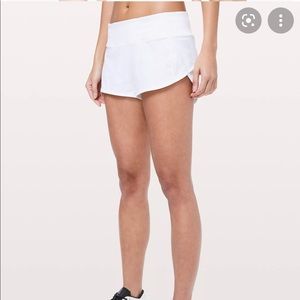 White lulu shorts size 4